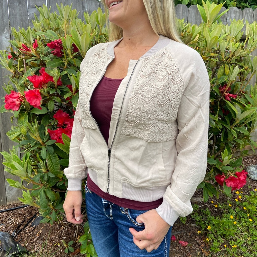 Bomber Jacket - Picture 2 of 6